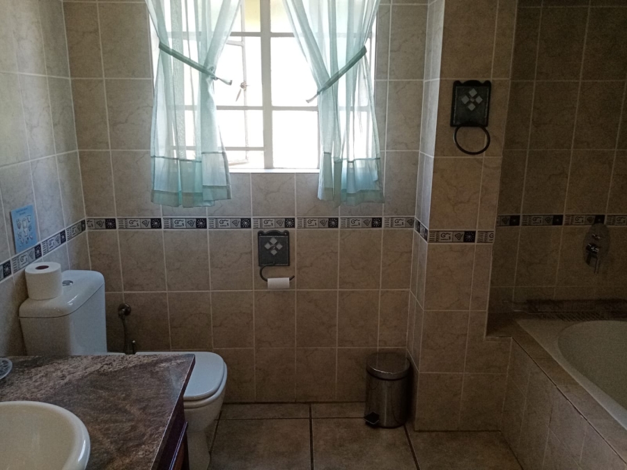 4 Bedroom Property for Sale in Parys Free State